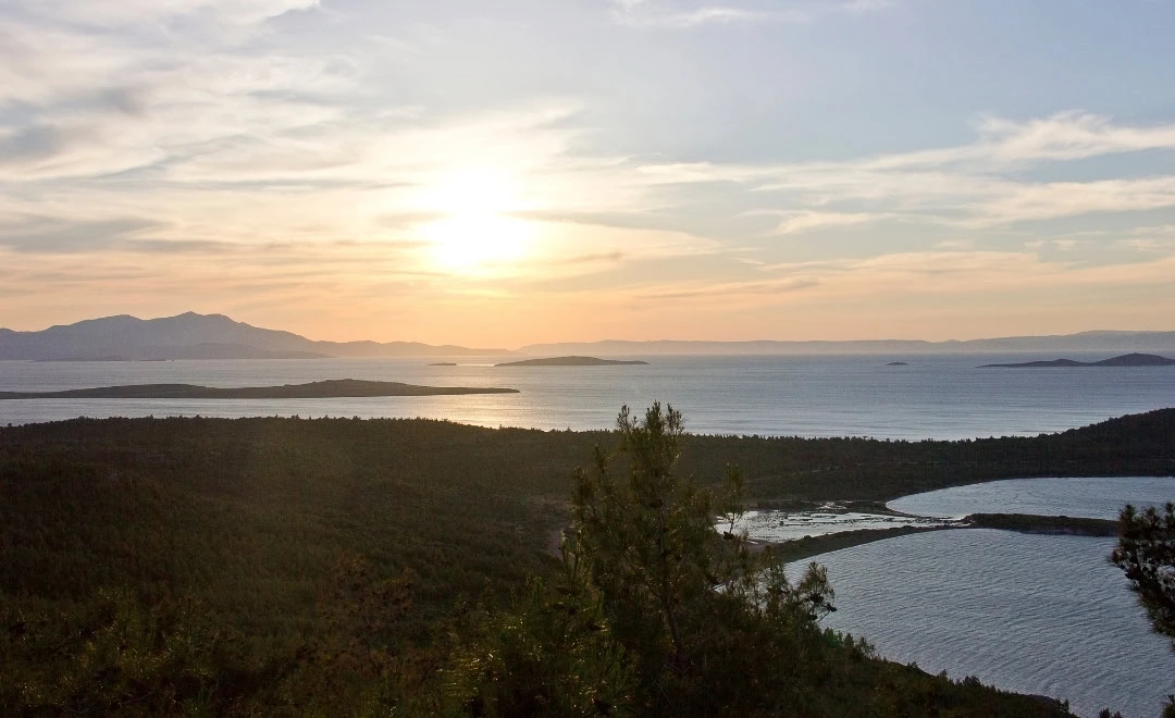 Cennet Tepesi (Şeytan Sofrası) 